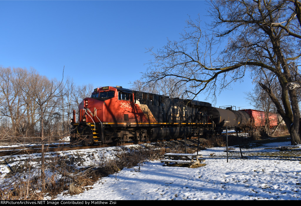 CN 2940